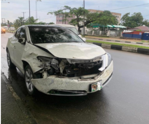 Driver Cheats Death As Tree Falls On Car In Calabar (Photos)