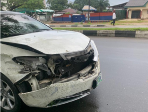 Driver Cheats Death As Tree Falls On Car In Calabar (Photos)