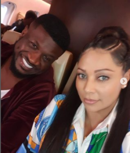 “Just Imagine His Wife Did This..Old Man” - Fans Dr@Gs Peter Okoye For Kissing A Female Fan, He Reacts (Sere Video)