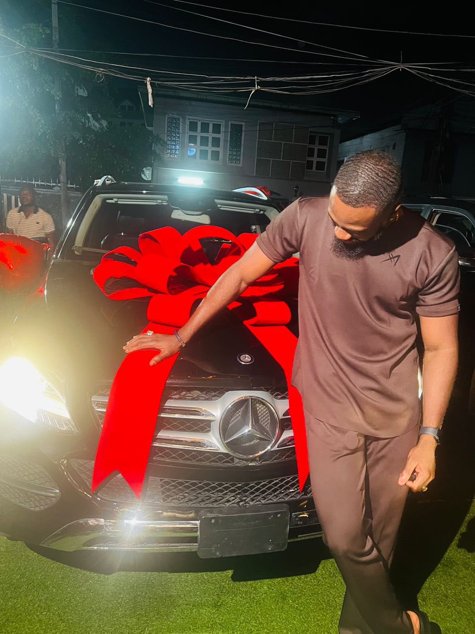 BBtitans' Yemi Cregx Emotional As He Receives Mercedes Benz, 1 Million Naira Cheque And Other Gifts From Fans (Video)